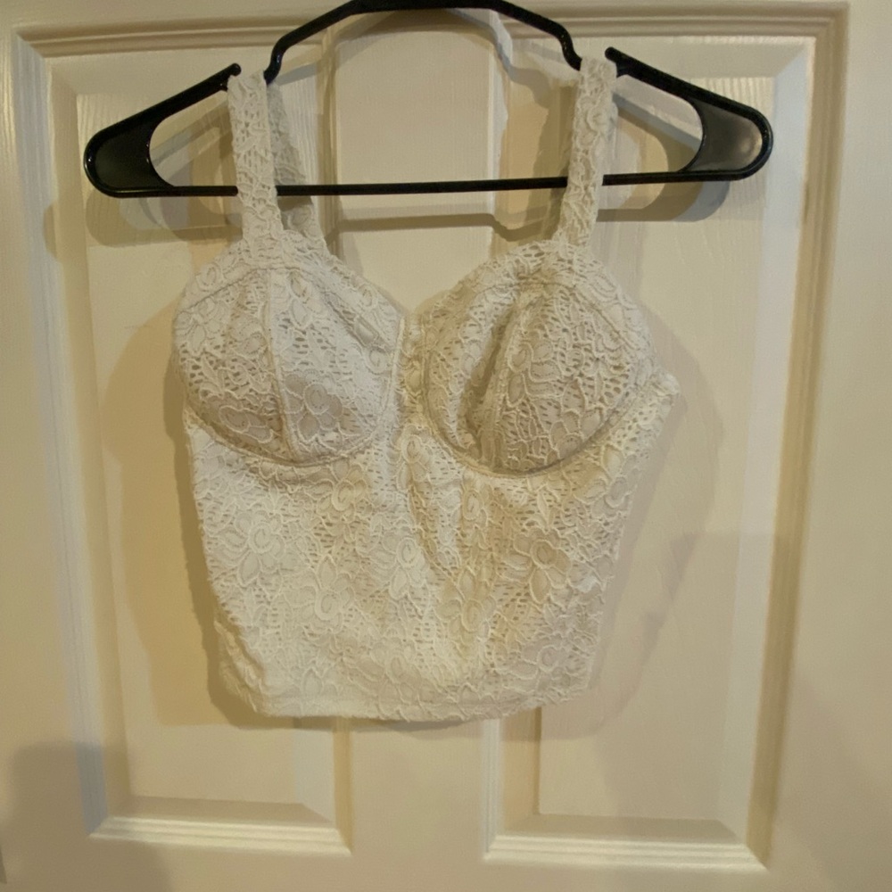 lacy crop top. large. adjustable straps